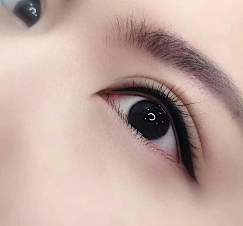 phun mí mở tròng