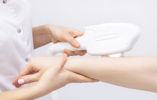 triệt lông 1/2 cánh tay